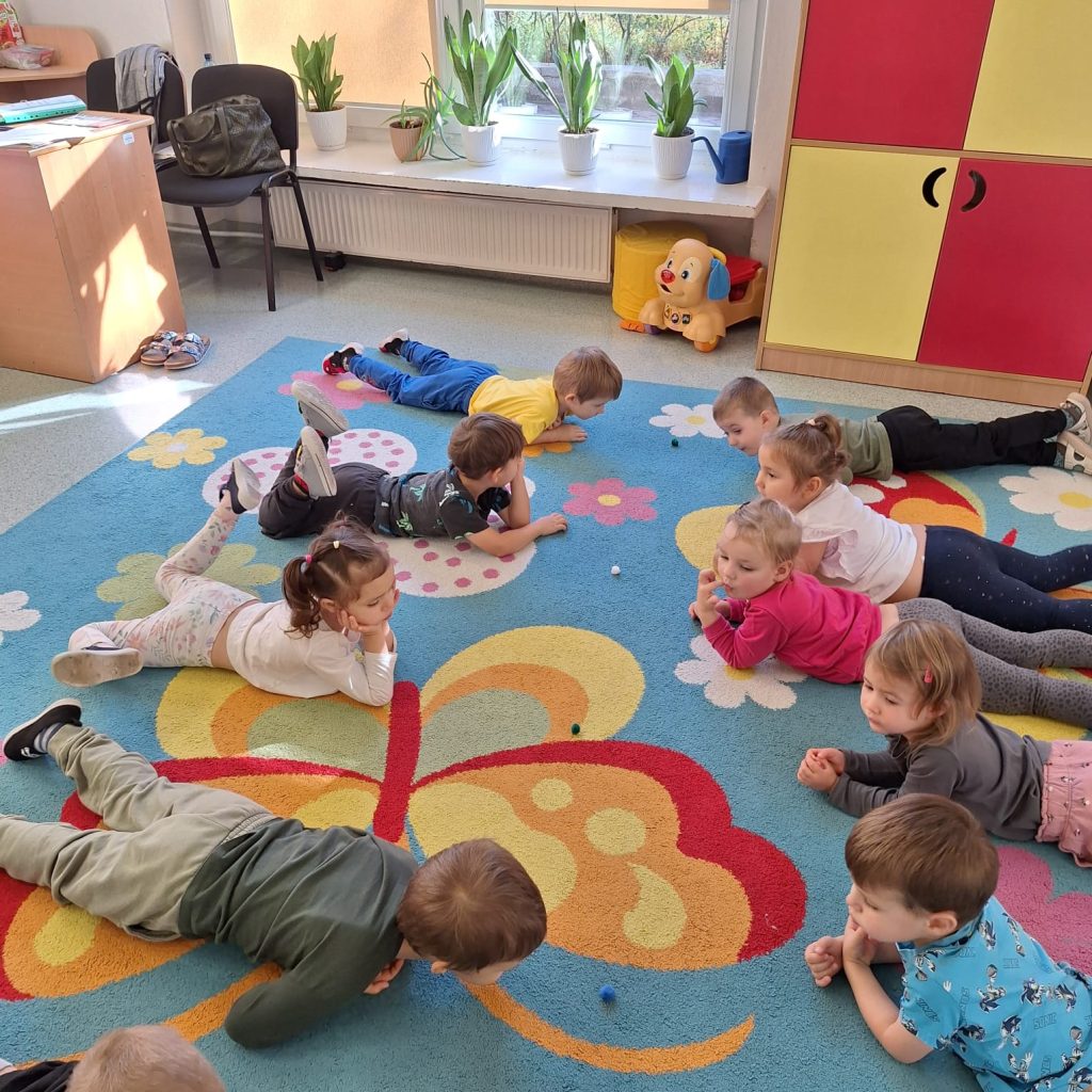 Logopedyczne zabawy z Pszczółką Nelą